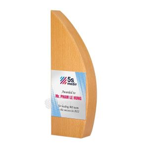 Biểu trưng vinh danh bằng gỗ