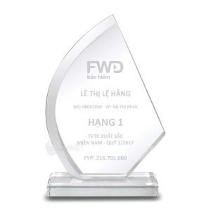 Biểu trưng mica vinh danh nhân viên